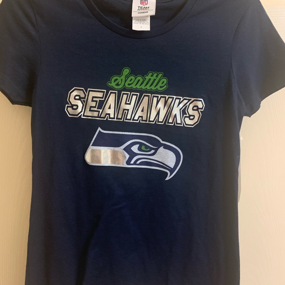 NWT Seattle Seahawks t shirt
